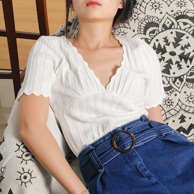 V Puff Sleeved Knit Chic T Shirt